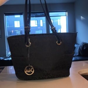 Black Michael Kors bag